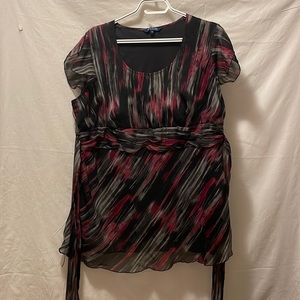 Short sleeve, dress up shirt, tie back